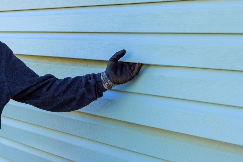 Siding Inspection and Finishing